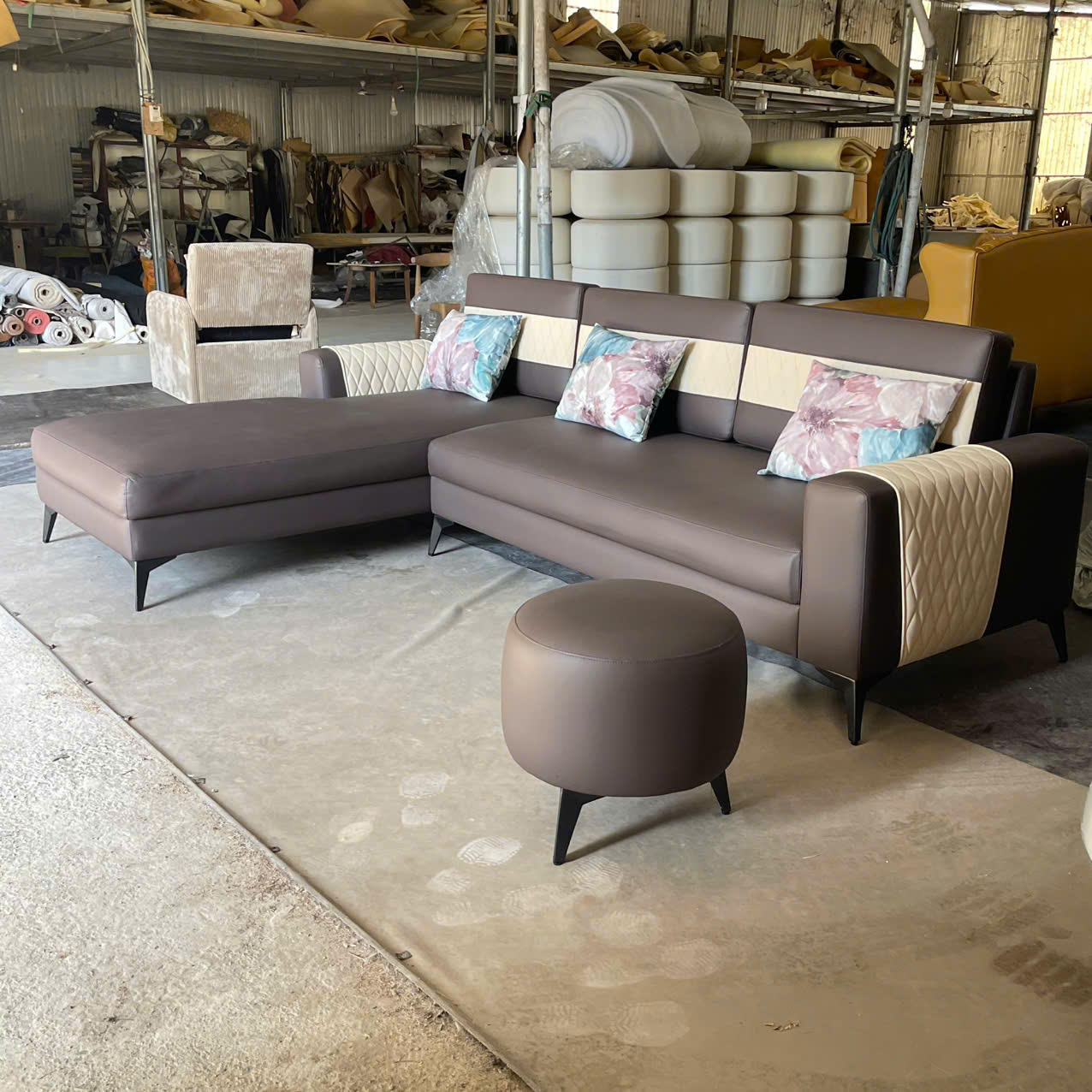bo-sofa-hien-dai-chu-l-boc-simili-cao-cap